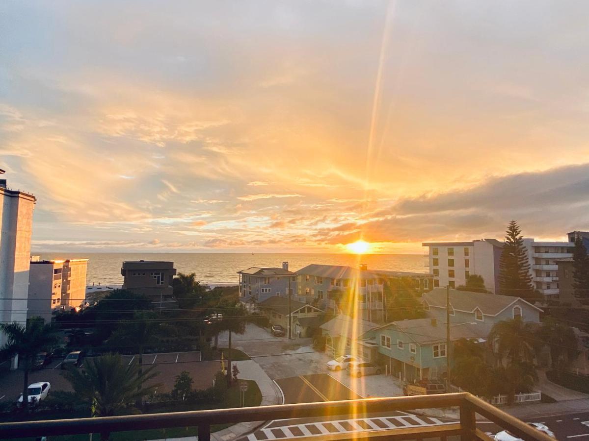 Gulf Coast Gold Private Condo - 2Bed, 2Bath, Sleep 6, Across Street From Beach, Balcony Views Of Sunsets, Beach & Gulf, Pool, Gym St. Pete Beach Bagian luar foto